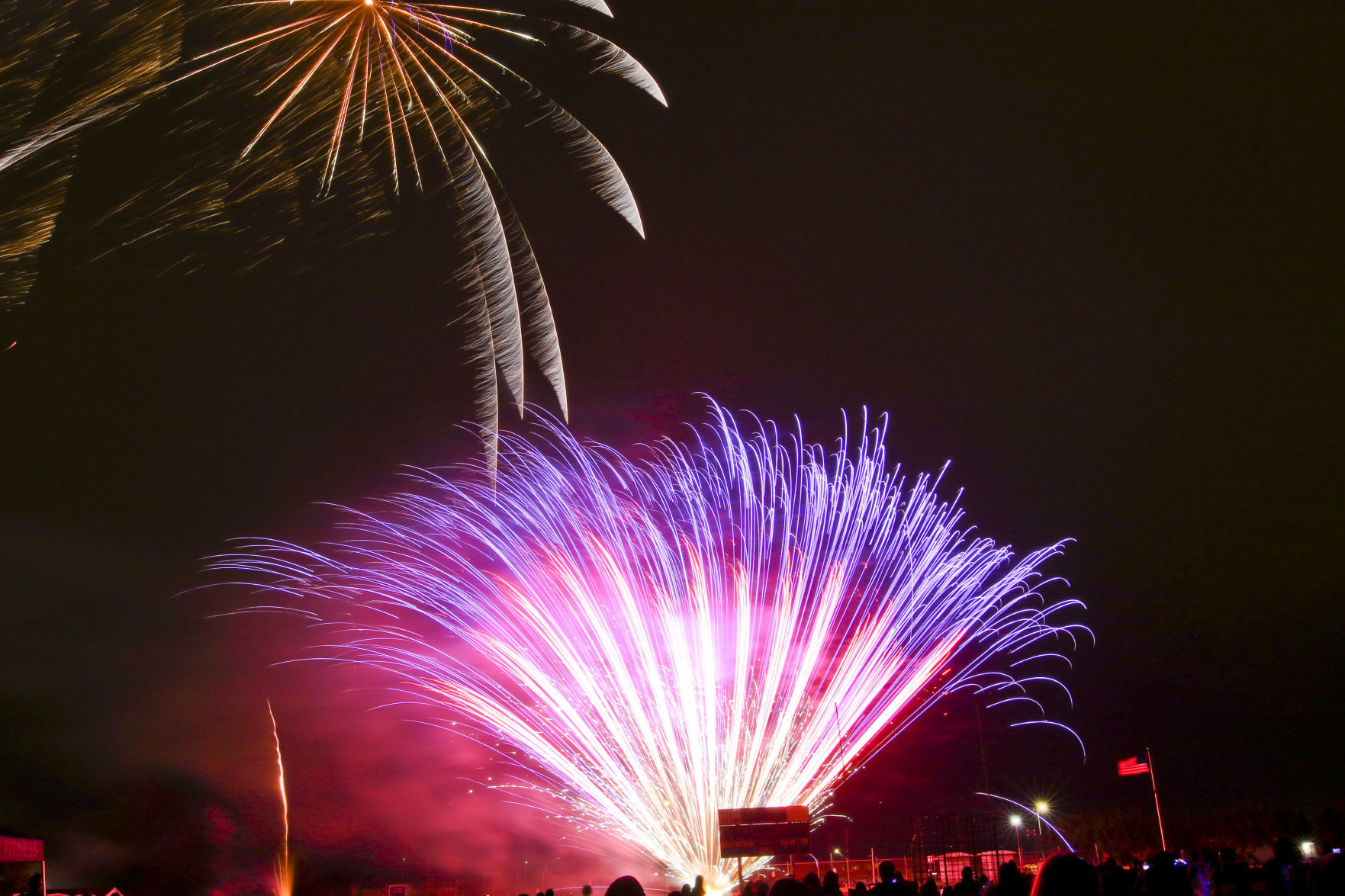 070419 Lompoc fireworks 14.jpg